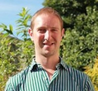 Dr Chris Brown