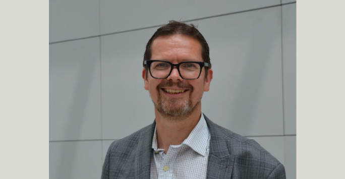 Profile photograph of Dr Jonathan Potter