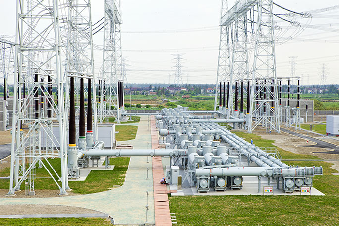 External circuit breaker