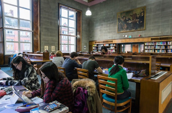 Students in Harold Cohen Library